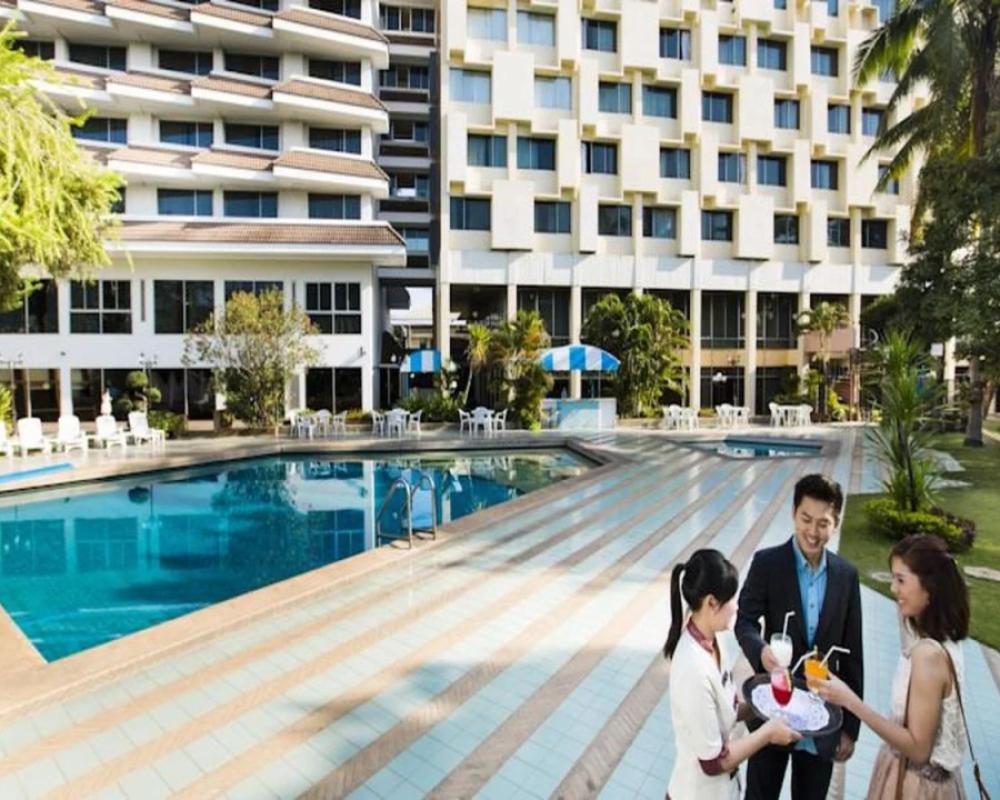 фото Charoen Hotel