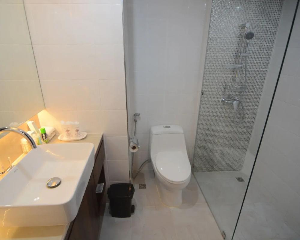 фото Charoen Hotel