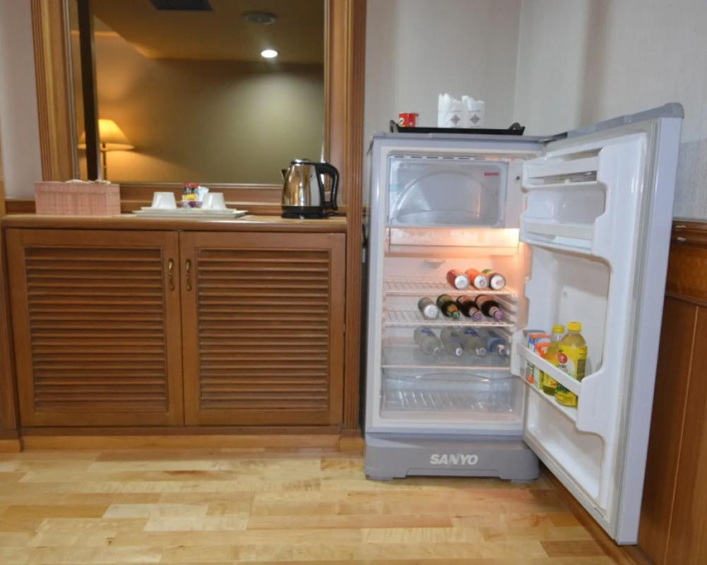 фото Charoen Hotel