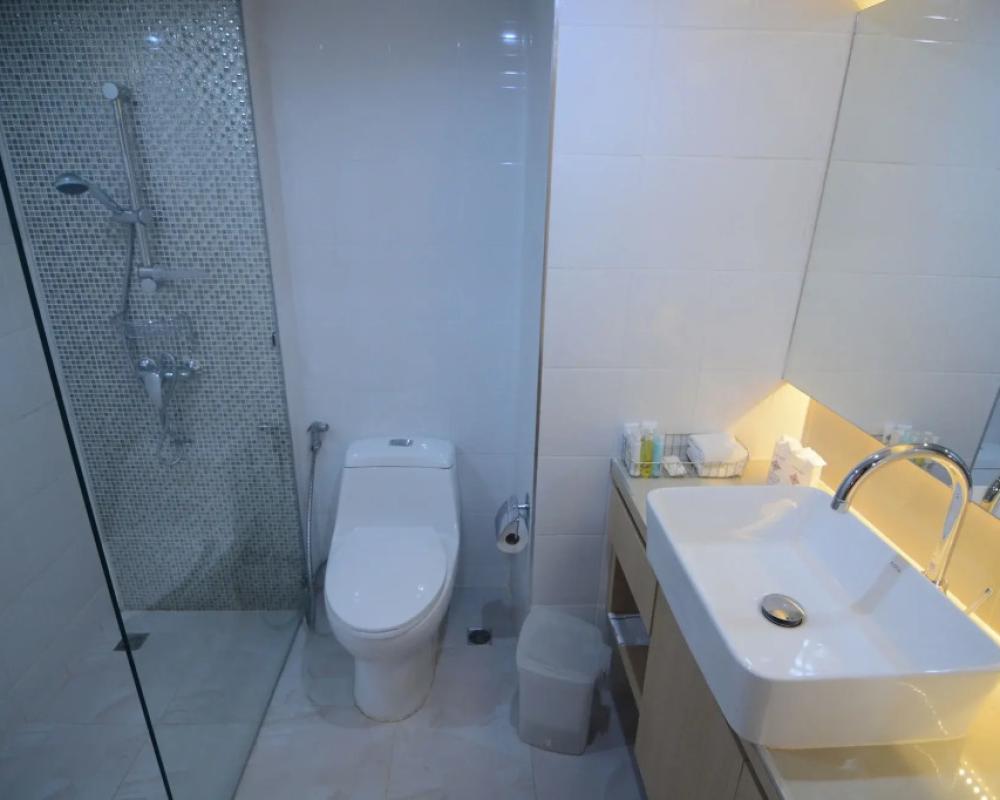 фото Charoen Hotel