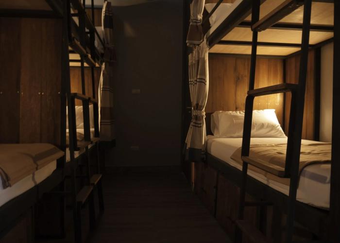 Whereder Poshtel - Hostel