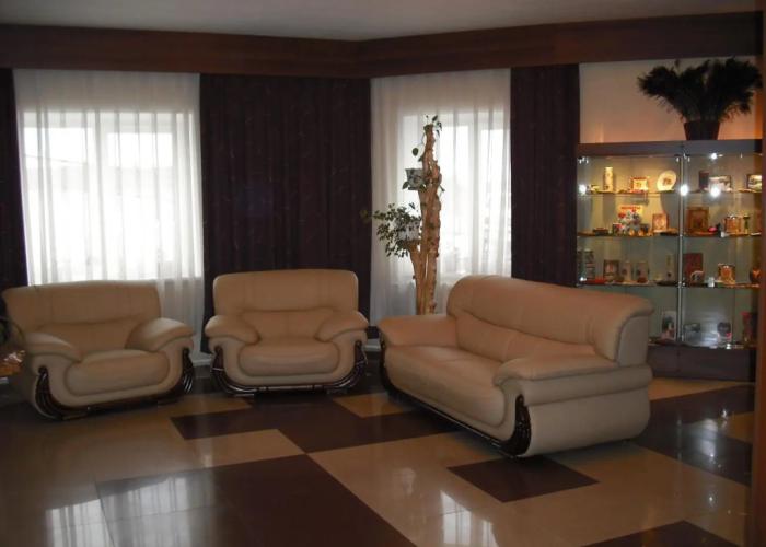 Ayan hotel