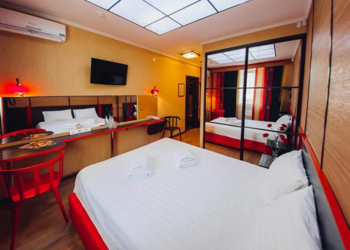 Hostel & Lux Victoria Hotel