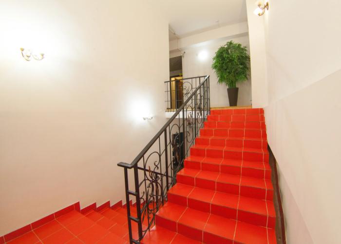 Red Hotel