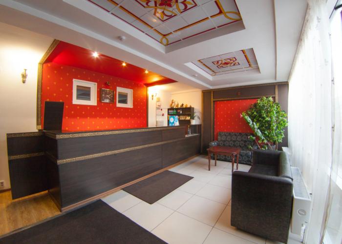 Red Hotel