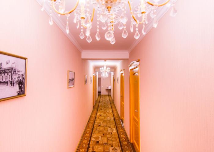 Men'shikov' mini-hotel