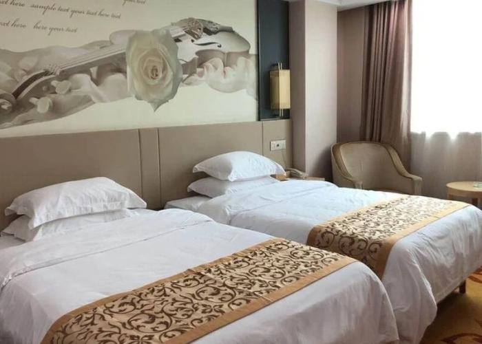 Bobai Baolilai Hotel