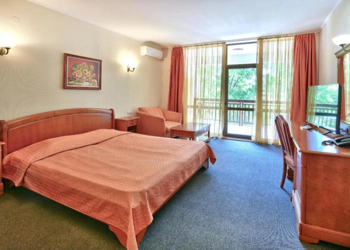Estreya Residence Hotel and SPA