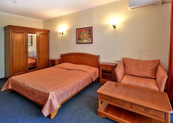 Estreya Residence Hotel and SPA