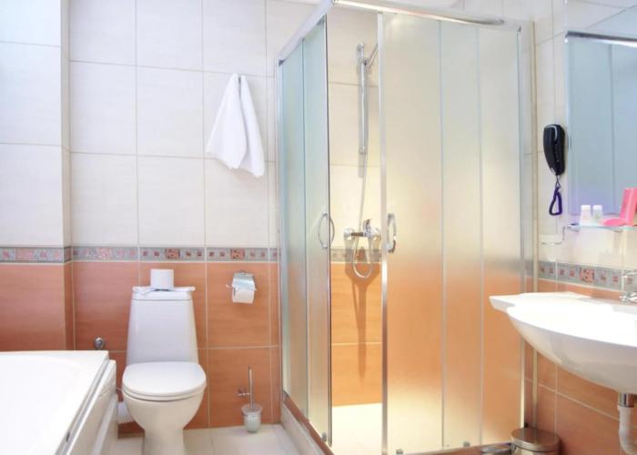 Estreya Residence Hotel and SPA