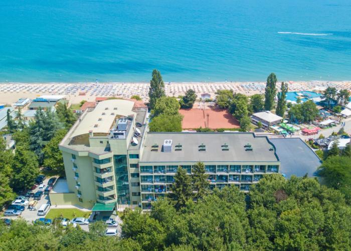 Palm Beach Golden Sands Hotel