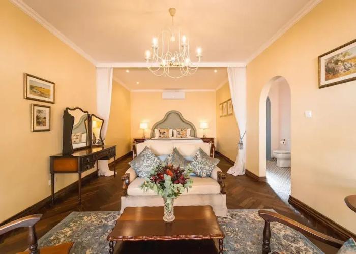 The Victorian Manor