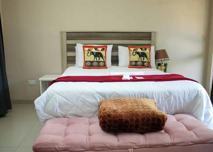 Room in B&B - Cozy and Stylish Room