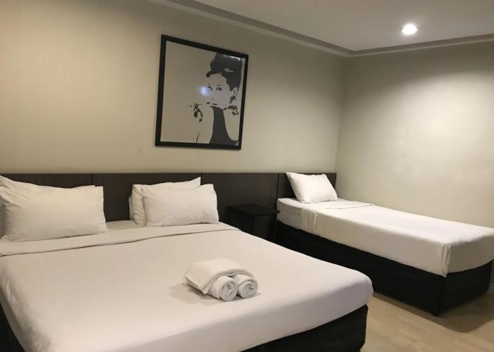 Paragon Inn