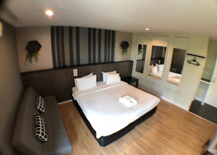 Paragon Inn
