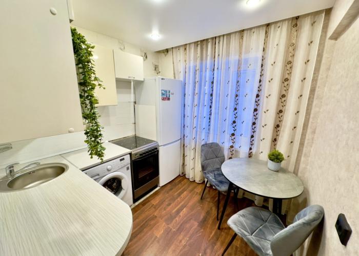 Prostornaya, tyoplaya kvartira v tsentre, ryadom Vorkutaugol  Flat
