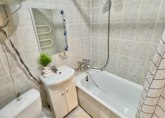 Prostornaya, tyoplaya kvartira v tsentre, ryadom Vorkutaugol  Flat