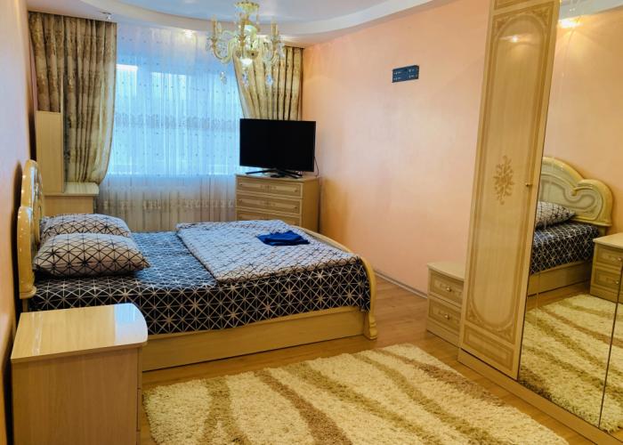 Uyutnye s Dvumya Izolirovannymi Komnatami Apartments