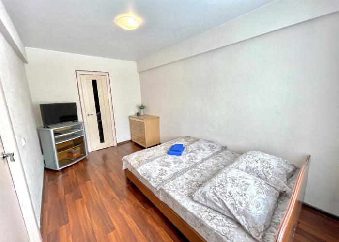 Apartamenty v Samom Tsentre Goroda na 3 Chelovek Ryadom DTYu i Voenkomat Flat