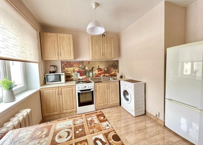 Apartamenty v Samom Tsentre Goroda na 3 Chelovek Ryadom DTYu i Voenkomat Flat