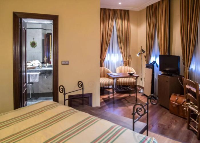 Hostal Paris