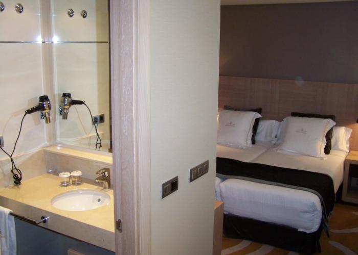 Washington Parquesol Suites & Hotel