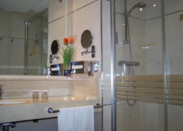 Washington Parquesol Suites & Hotel