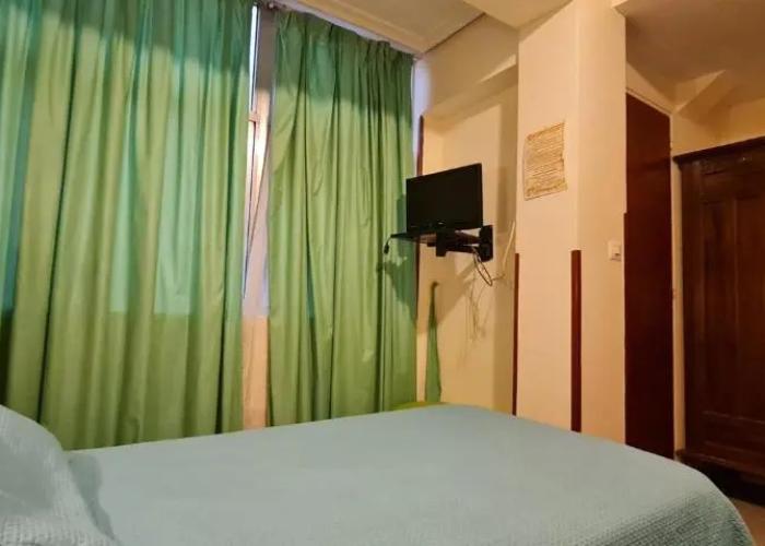 Hostal Ramón y Cajal