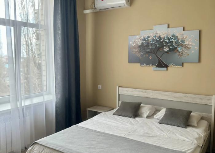104 Rooms Hotel