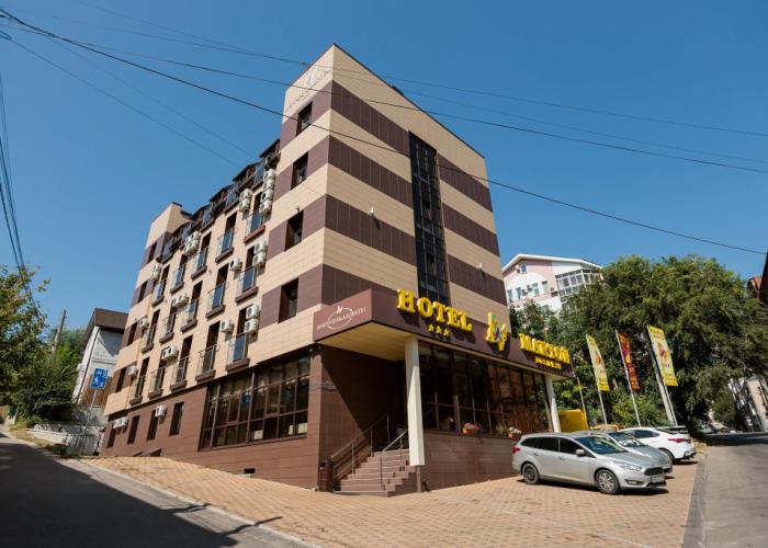 Marton Biznes Hotel