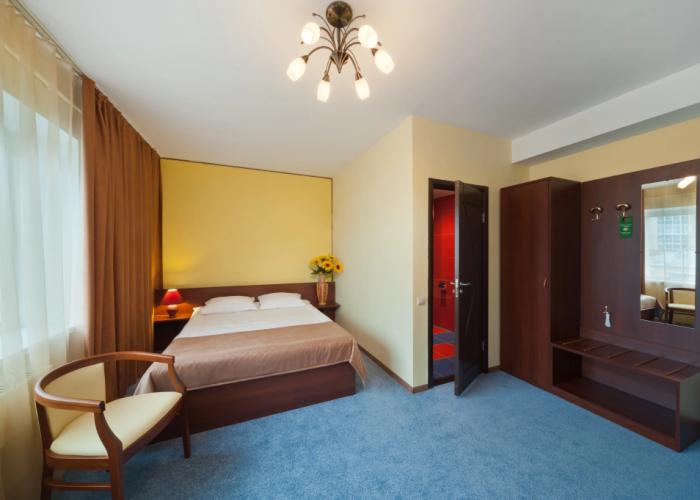 Ukraina Hotel