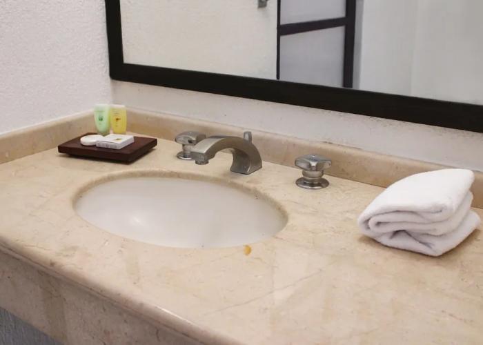 Hotel & Suites Real del Lago