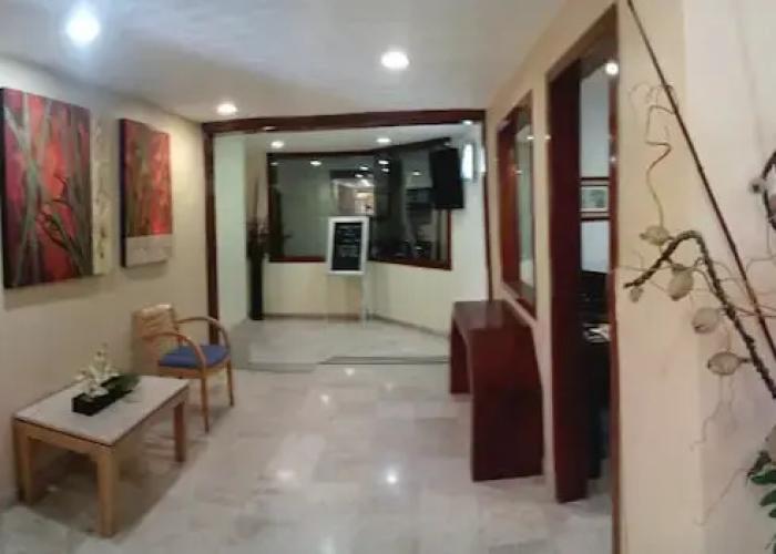 Hotel & Suites Real del Lago