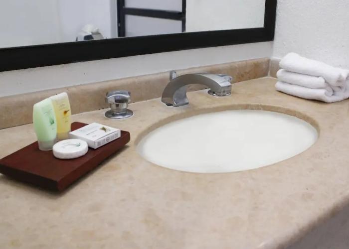 Hotel & Suites Real del Lago