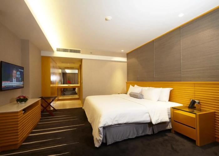 Lao Plaza Hotel