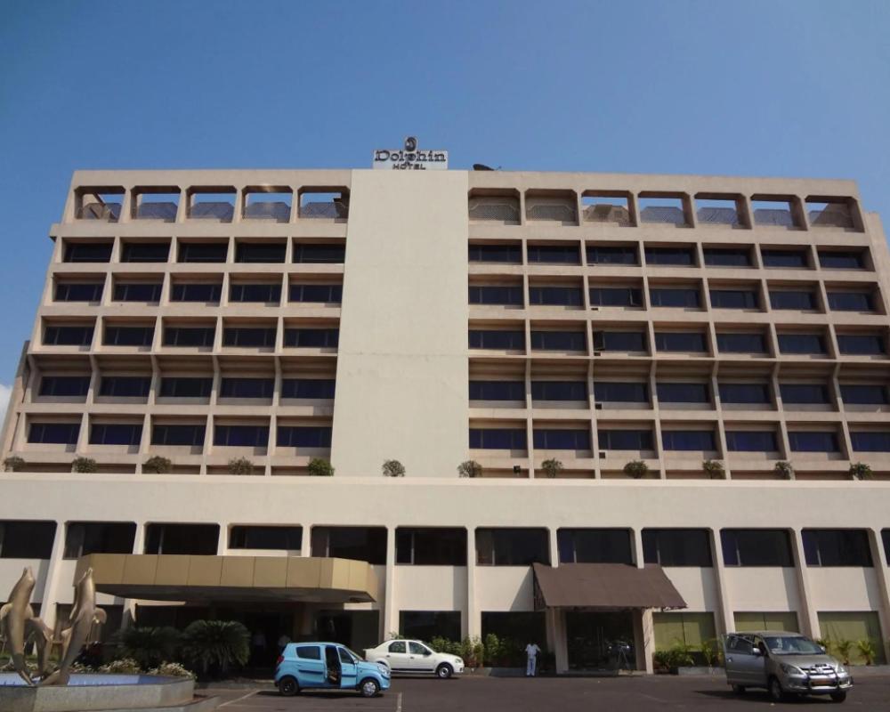 Dolphin Hotel