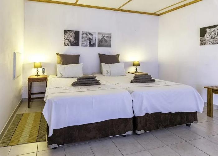 Trans Kalahari Inn
