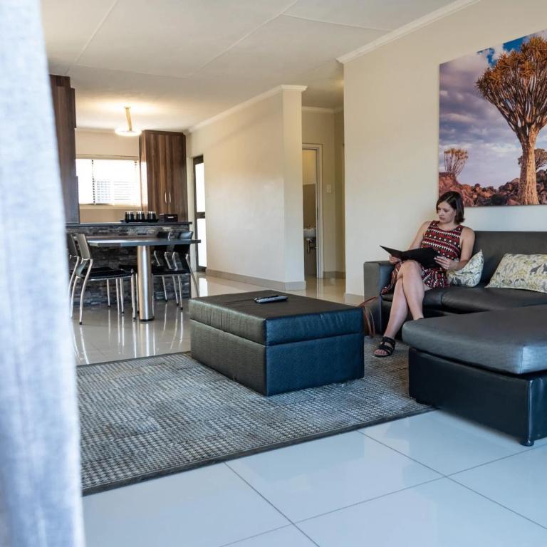 фото Hillside Executive Accommodation