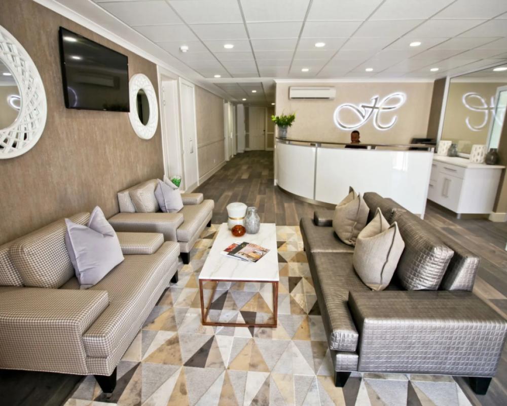 фото Hillside Executive Accommodation