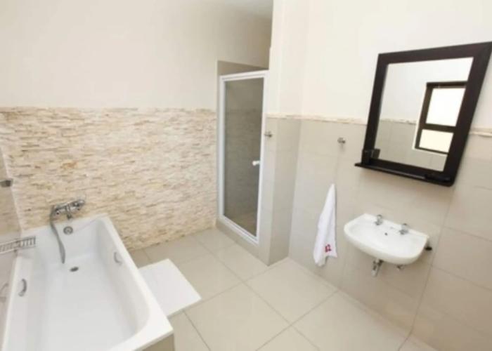 Hillside Executive Accommodation