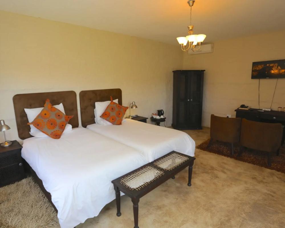 фото River Crossing Lodge
