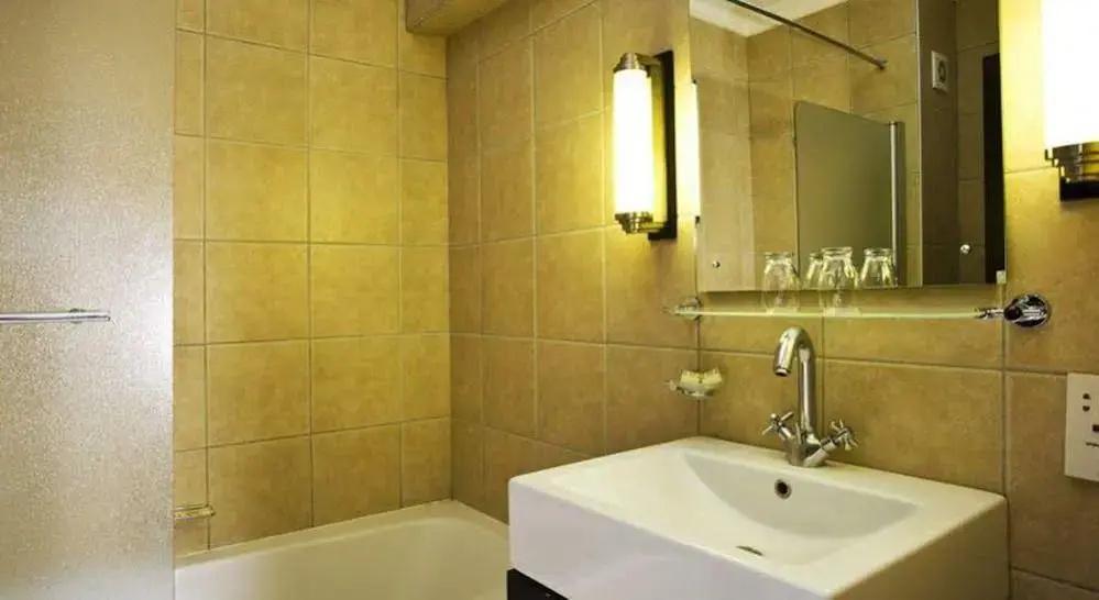 фото Safari Hotel Windhoek