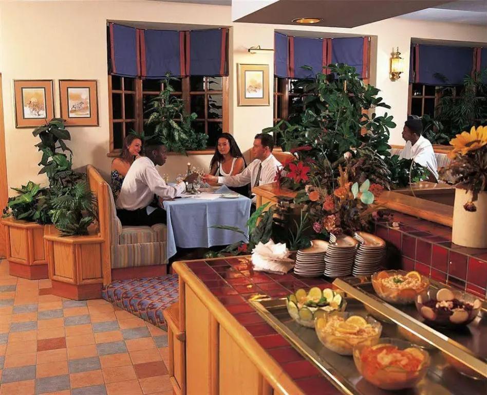фото Safari Hotel Windhoek