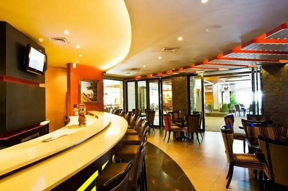 фото Safari Hotel Windhoek