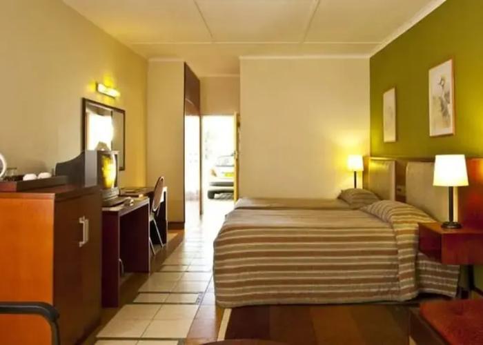 Safari Hotel Windhoek
