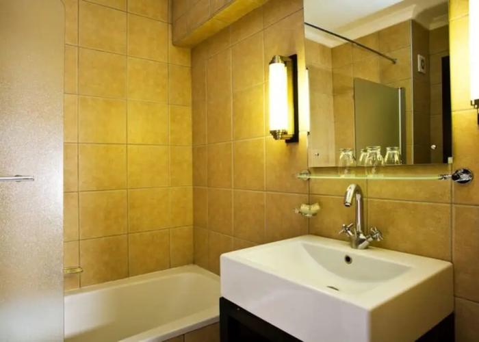 Safari Hotel Windhoek