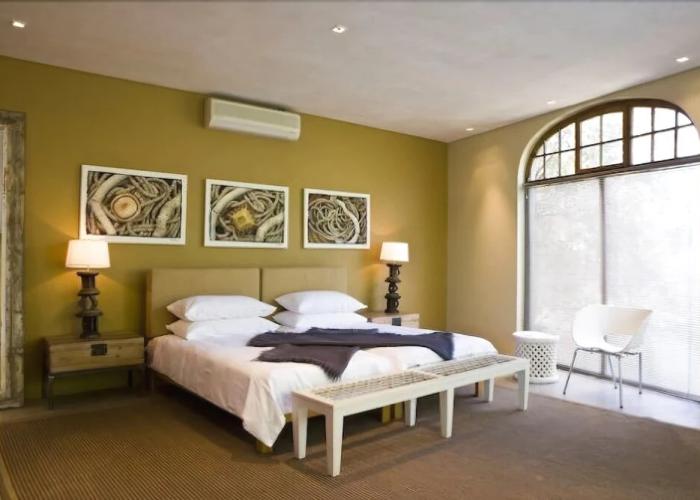 The Village Courtyard Suites