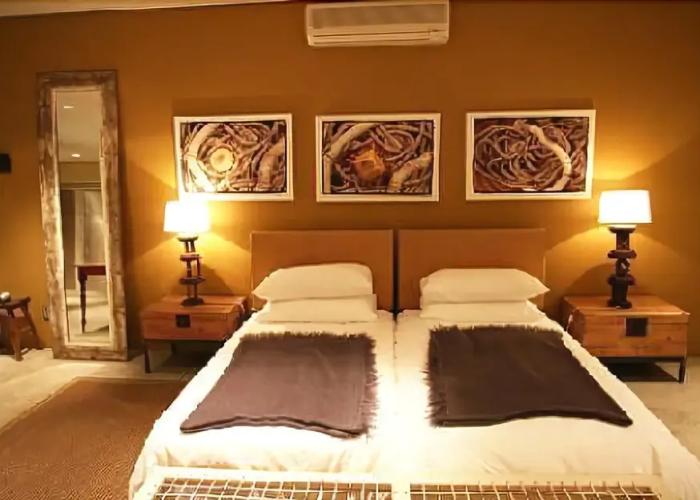 The Village Courtyard Suites