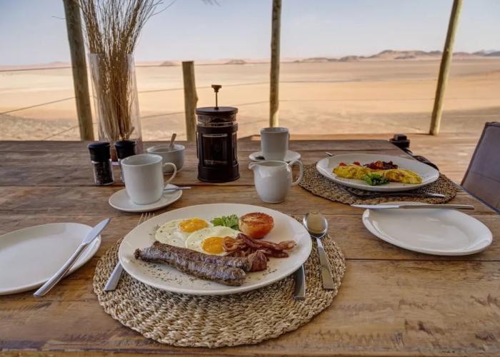 Kanaan N/a'an ku sê Desert Retreat