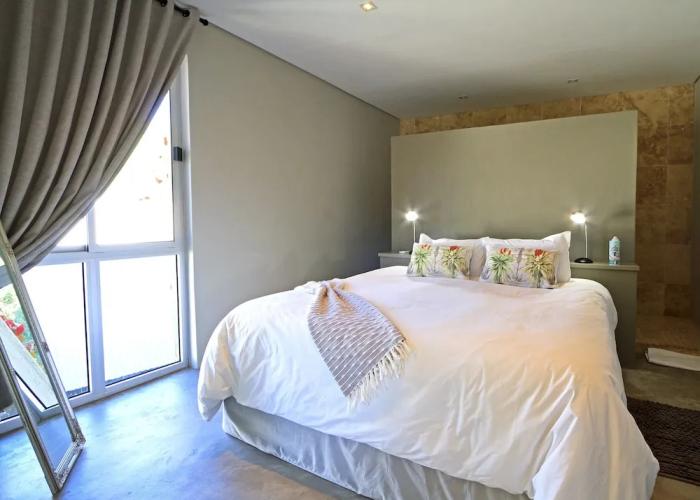 Suite 9 The Village